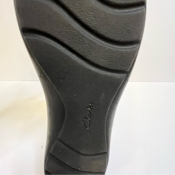 Clarks Cora Giny Black Leather Casual Loafers Size 8.5 - Picture 15 of 15